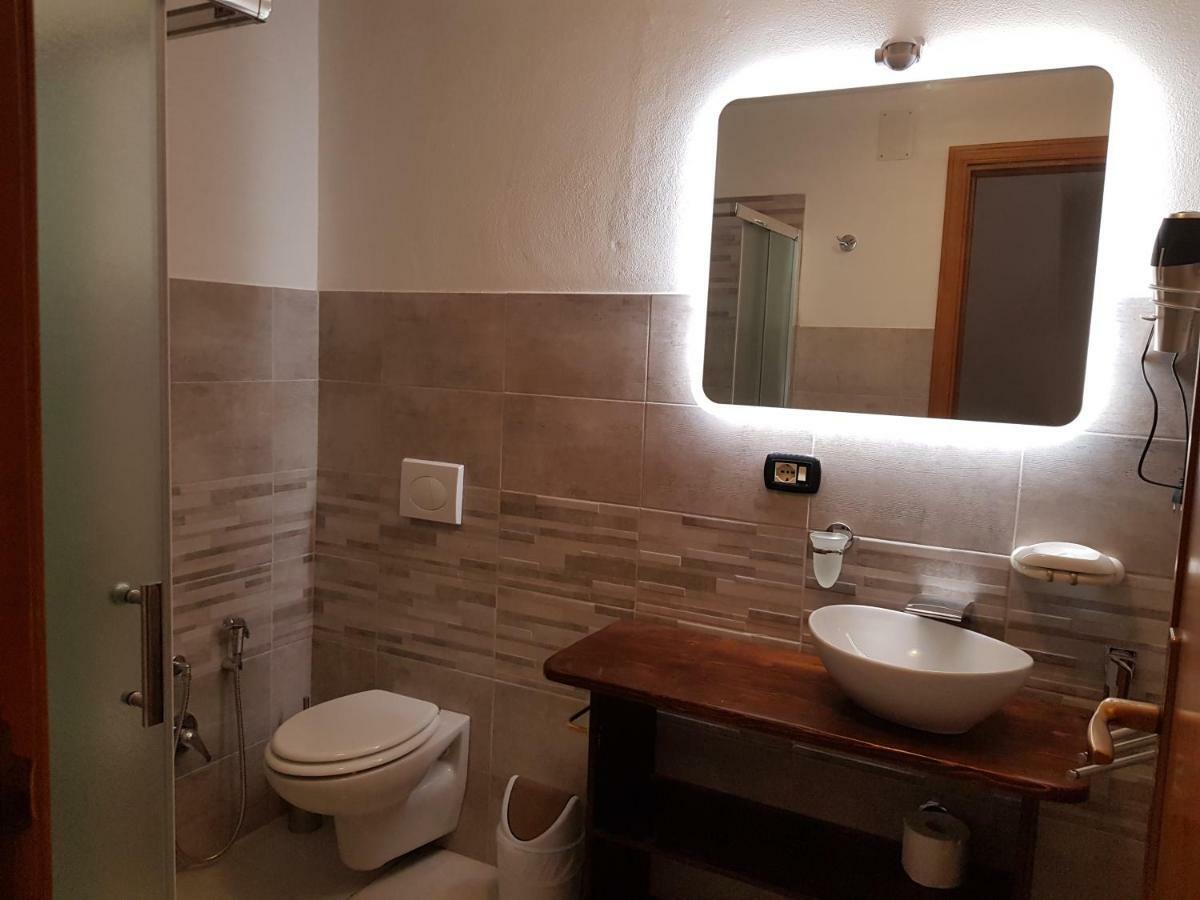 Casa Vacanze Valentina Порто Конте Екстериор снимка