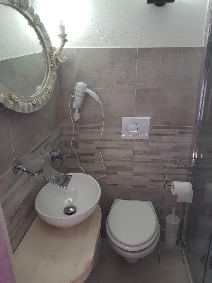 Casa Vacanze Valentina Порто Конте Екстериор снимка
